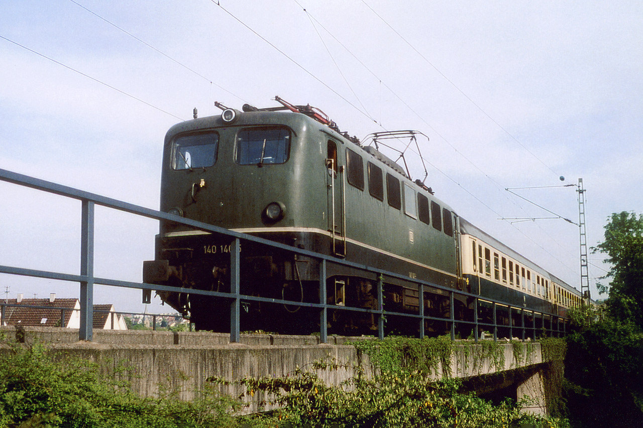 140 140-5 als S4 in Benningen ([x] Klick für Fenster schließen)