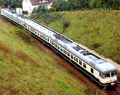 Bild: Ein ET427 in o/b als "Schuster-Express" bei Stuttgart-Zazenhausen